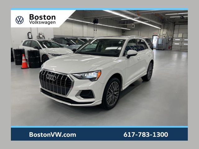 Ibis White 2022 Audi Q3 quattro Premium 40 TFSI SUV / Crossover All-Wheel Drive 8-Speed Automatic