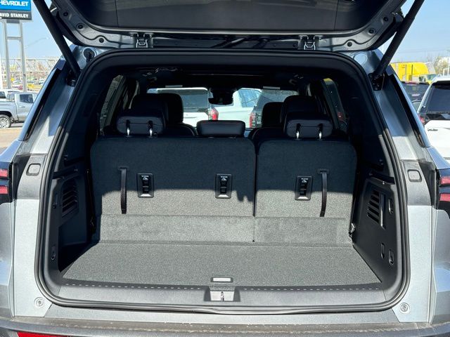 new 2026 Chevrolet Traverse car, priced at $53,620