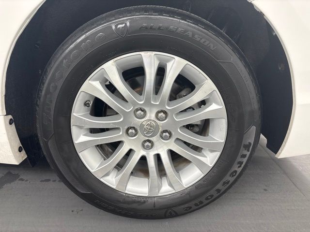 2012 Toyota Sienna XLE