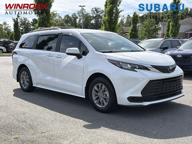 Ice 2025 Toyota Sienna LE 8-Passenger FWD Minivan Front-Wheel Drive Continuously Variable Transmission