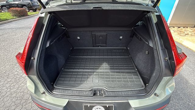 used 2021 Volvo XC40 Recharge Pure Electric car, priced at $22,700