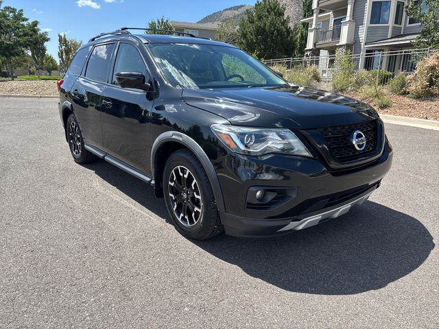 2020 Nissan Pathfinder SL