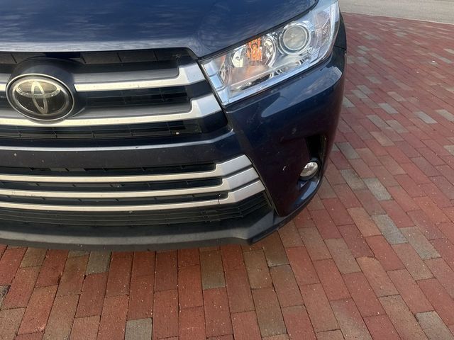 Used 2017 Toyota Highlander SUV