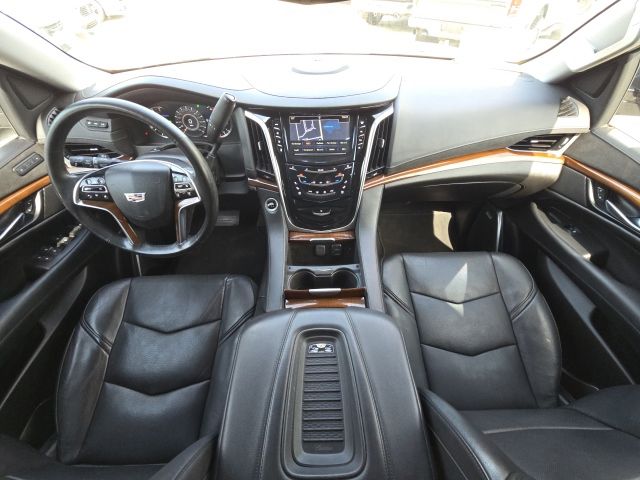 2020 Cadillac Escalade Luxury:C02590