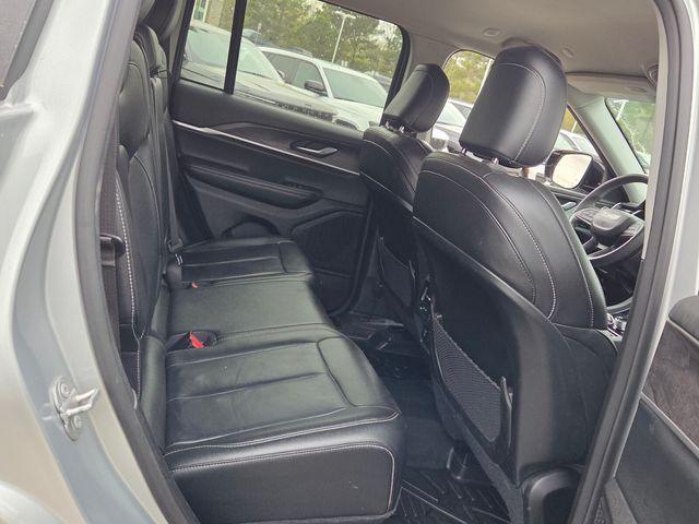 Used 2023 Silver Jeep Limited image 14