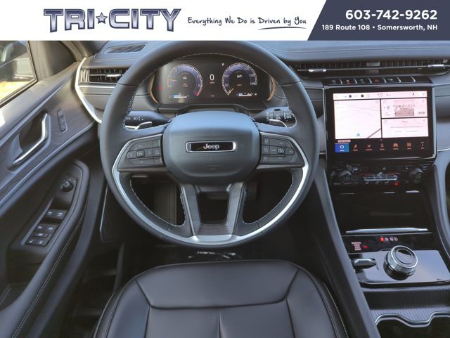 2025 Jeep Grand Cherokee Limited photo 12