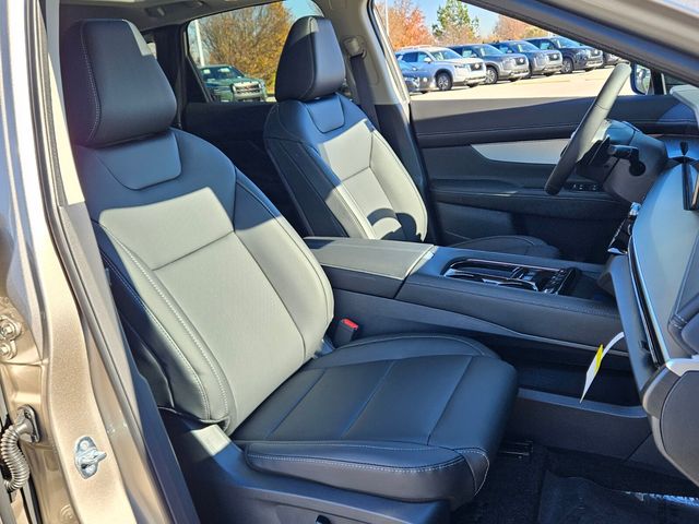 New 2026 Gold Nissan SL image 18