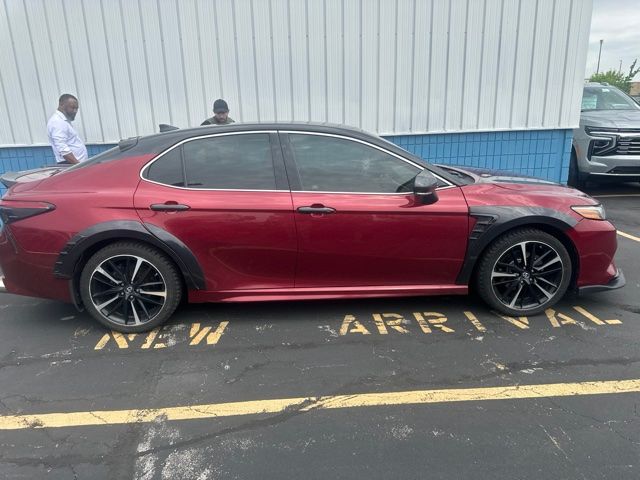 Used 2018 Pearl Toyota XSE image 2