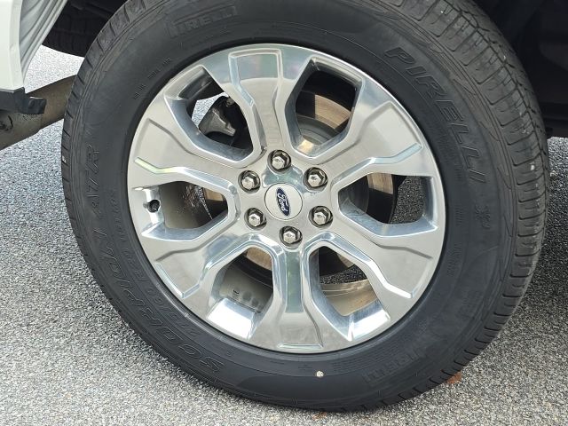 2022 Ford F-150 Platinum:169563A