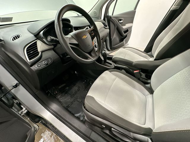 2017 Chevrolet Trax LS Silver at Auto Express Mitsubishi