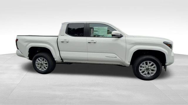 2025 Toyota Tacoma SR5 photo