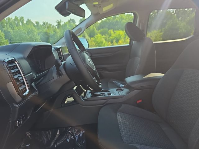 New 2026 Carbonized Gray Metallic Ford XLT image 15