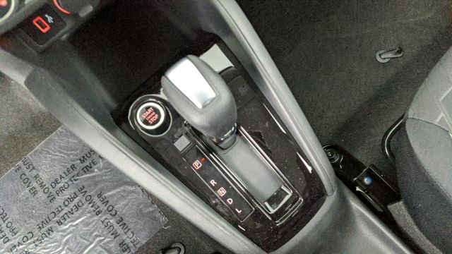 2025 Nissan Kicks Play