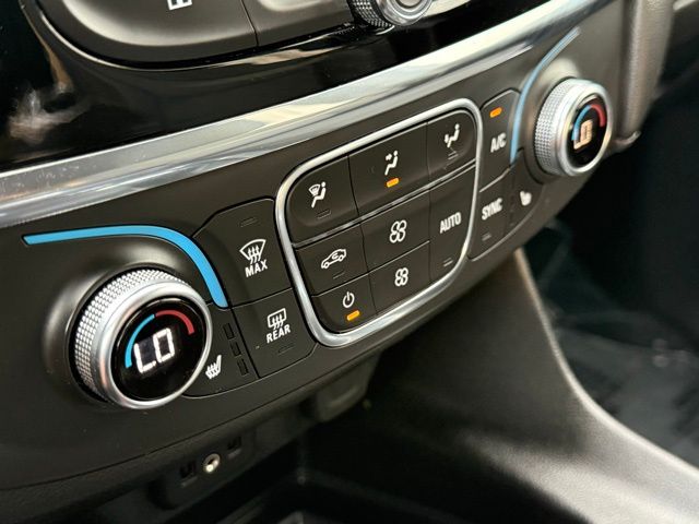 used 2023 Chevrolet Traverse car, priced at $26,197