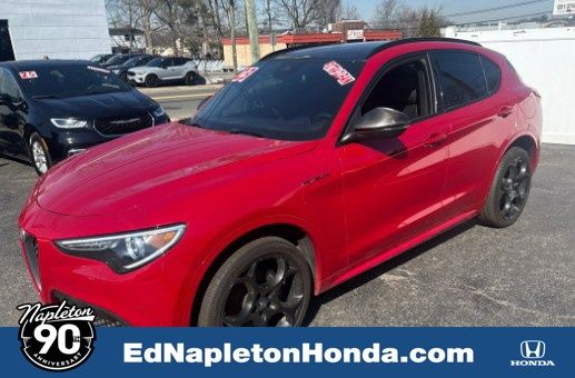 2023 Alfa Romeo Stelvio Estrema AWD