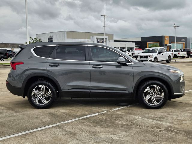 Used 2023 Gray Hyundai SE image 2