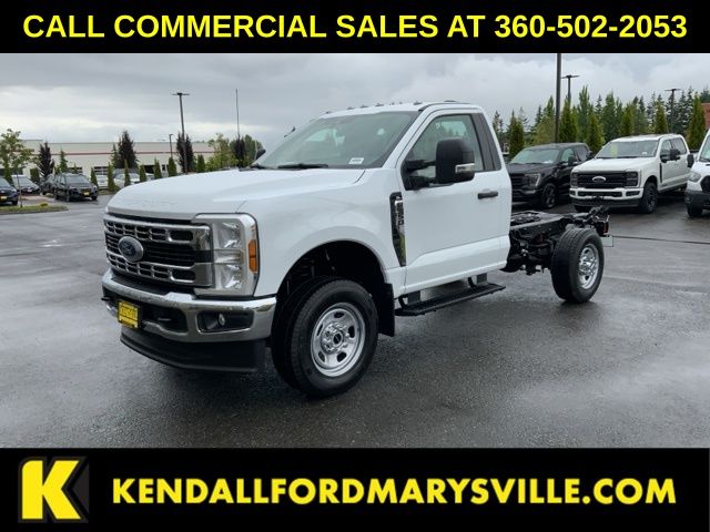 New 2025 Ford F-350SD XL 4WD 2D Standard Cab/Chassis