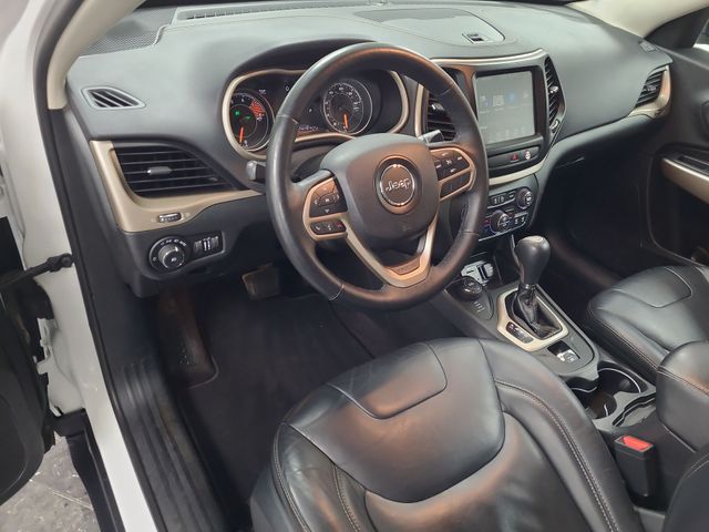 2017 – Jeep – Cherokee