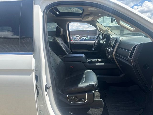 2020 White Ford Expedition Max Platinum 4X4 SUV