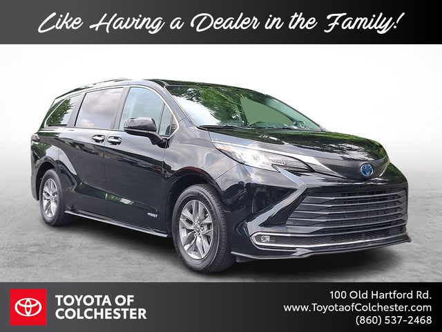 2021 Toyota Sienna XLE 7-Passenger AWD