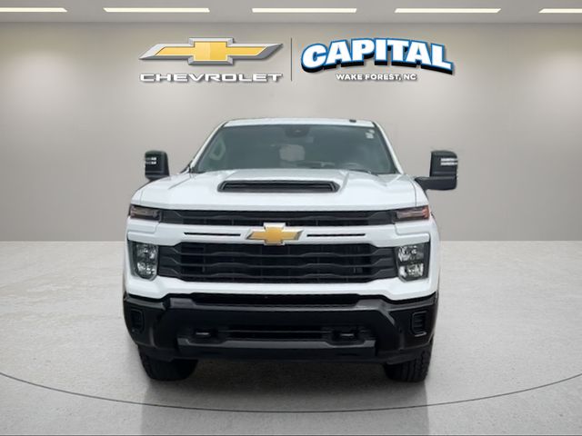 Used 2024 White Chevrolet Custom image 8