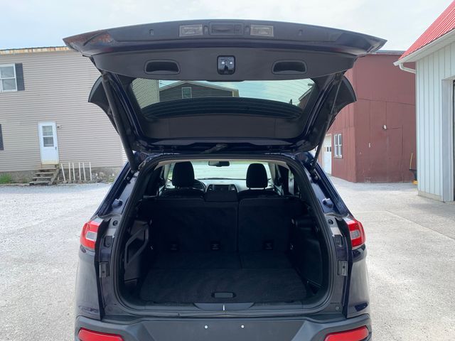 Used 2015 Jeep Cherokee SUV