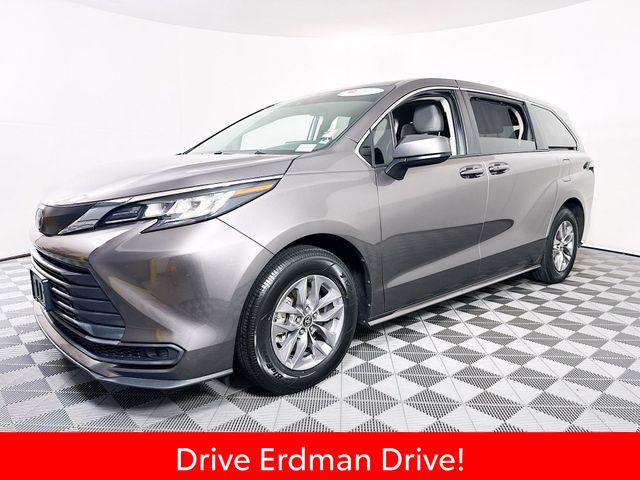 Used 2023 Toyota Sienna Van