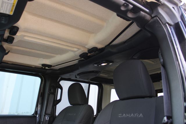 Used 2018 Black Jeep Unlimited Sahara image 18