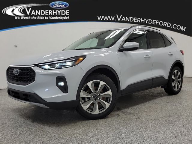 Space Silver Metallic 2025 Ford Escape Platinum AWD SUV / Crossover All-Wheel Drive 8-Speed Automatic