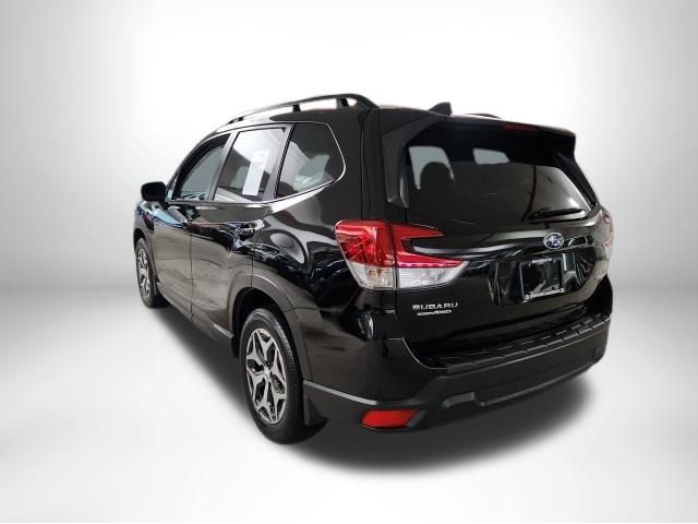 2023 Subaru Forester Premium 10