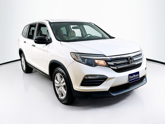 White 2017 Honda Pilot LX AWD SUV / Crossover All-Wheel Drive 6-Speed Automatic