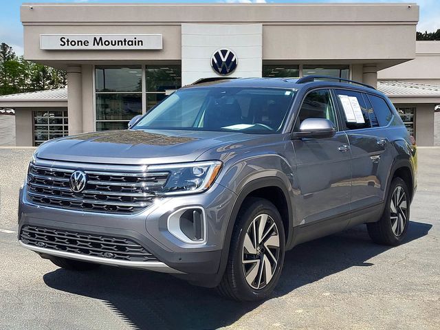 Platinum Gray Metallic 2024 Volkswagen Atlas SE FWD with Technology SUV / Crossover Front-Wheel Drive 8-Speed Automatic