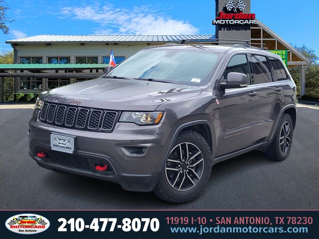 Gray (Granite Crystal Metallic Clearcoat) 2019 Jeep Grand Cherokee Trailhawk 4WD SUV / Crossover Four-Wheel Drive 8-Speed Automatic