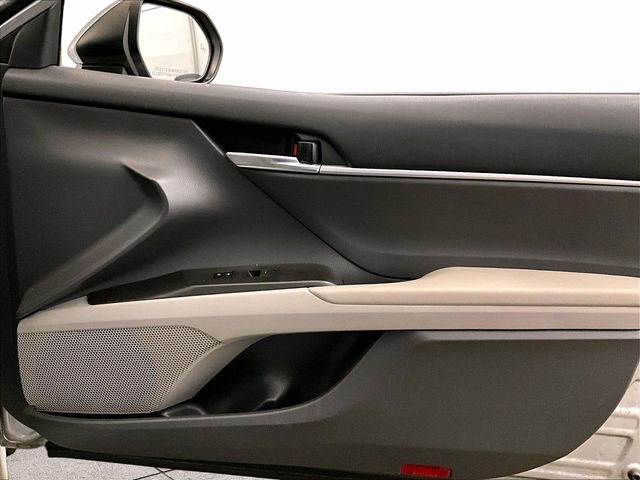 2021 Toyota Camry SE Silver at Sutliff Volkswagen