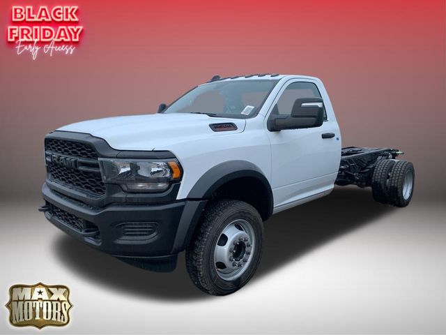 2024 Ram 5500HD Tradesman 3