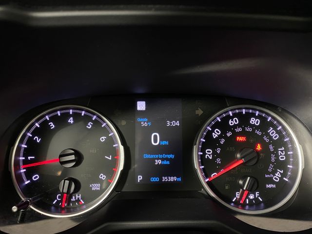 2021 Toyota RAV4 LE photo