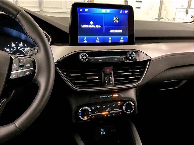 2022 Ford Escape SE Black at Luther Ford