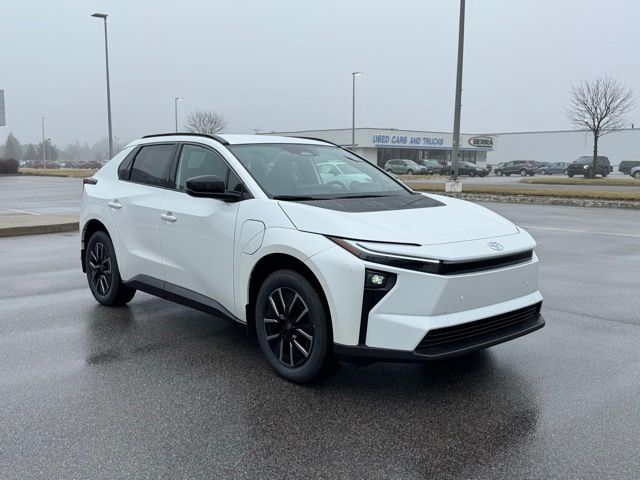 View vehicle photo 3