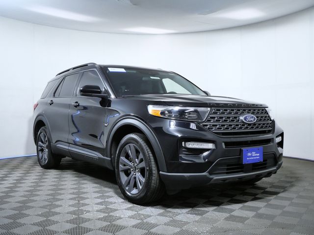 Black Metallic 2023 Ford Explorer XLT AWD SUV / Crossover All-Wheel Drive Automatic