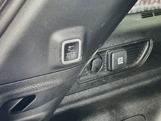 Used 2024 White Jeep 4xe image 29