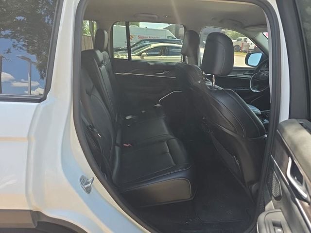 Used 2023 Jeep Grand Cherokee SUV