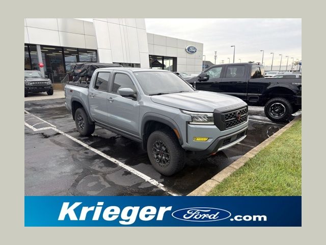 2023 Nissan Frontier PRO-4X Crew Cab 4WD