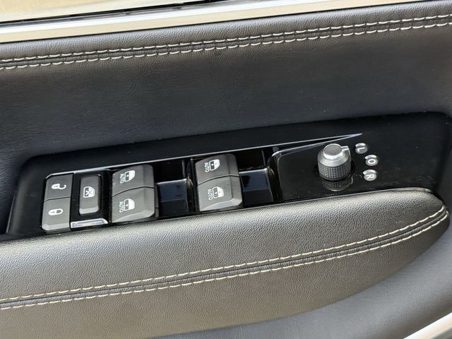 2024 Jeep Wagoneer Series II White at River Oaks CDJR