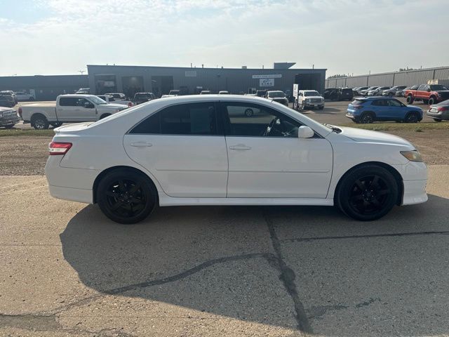 2011 White Toyota Camry LE FWD Sedan