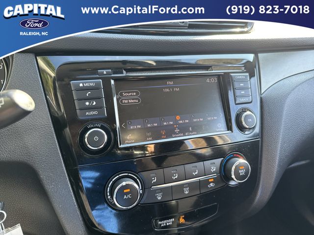 Used 2019 Silver Nissan S image 26
