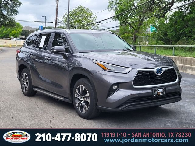 Used Car 2023 Toyota Highlander Hybrid  Xle For Sale Under $40,000 In San Antonio, Texas