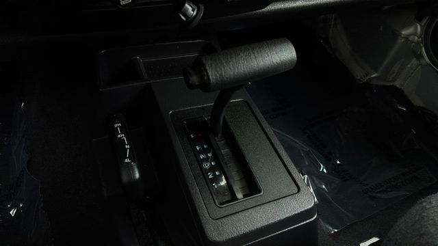Used 2006 Silver Jeep Unlimited image 29