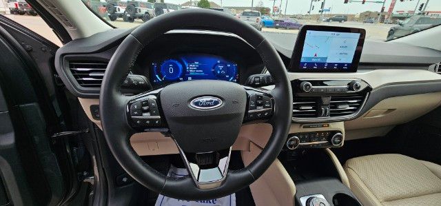 2021 Ford Escape SEL 46