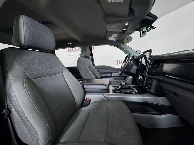 2024 Black Metallic Ford F-150 Lightning Flash AWD Truck