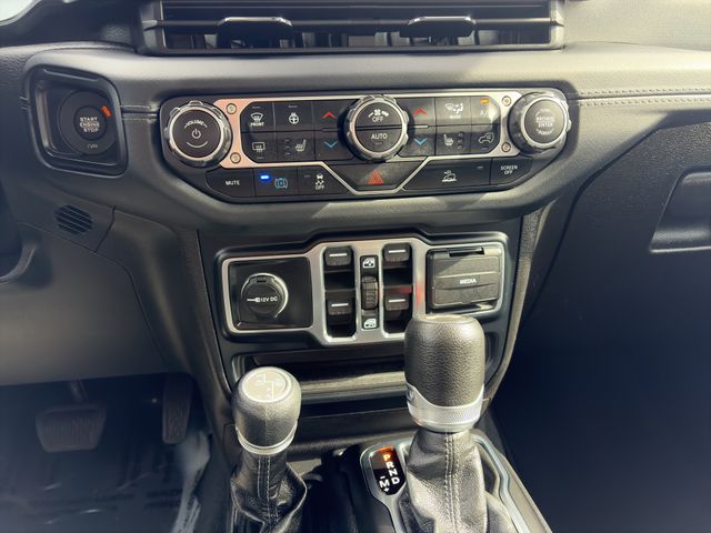 2024 JEEP WRANGLER SAHARA 4XE • 4X4 • PLUG-IN HYBRID CLEAN CARFAX • 1 OWNER BODY COLOR HARD TOP • ADAPTIVE CRUISE • APPLE CARPLAY • REMOTE START Thumbnail